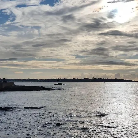 Prázdninový dům Kerlean, Des Sables Blancs A 700m!
